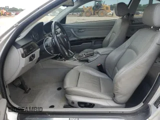 2009 BMW 3 Series 335i z VIN WBAWB73519P044563, wystawiony jako Copart lot #56112405 z przebiegiem 114 219 mil mil oraz Szkoda całkowita • Salvage title. Historia ofert i sprzedaży dostępna na DreamBid. Obrazek 7.