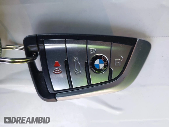 2019 BMW 5 Series M550i xDrive with VIN WBAJB9C51KB287797, listed as a IAAI auction lot 41549311 with 61,459 mi miles and . Bid and sale history available at DreamBid. Image 11.