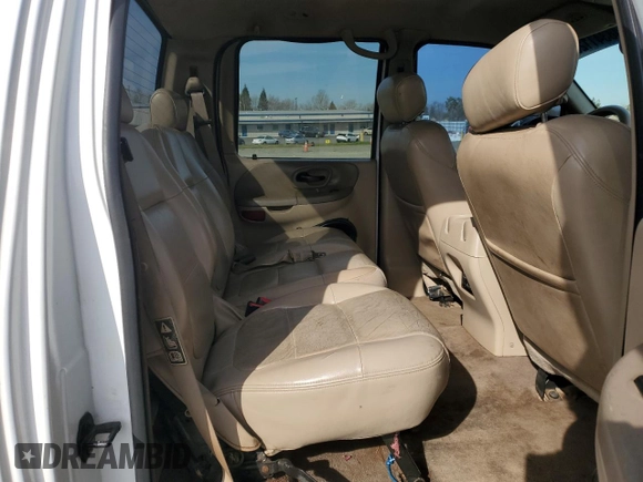 2003 Ford F-150 XLT with VIN 1FTRW07653KB64255, listed as a Copart auction lot 48341125 with 324,912 mi miles and Salvage Title. Bid and sale history available at carsss.com. Image 10.