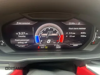 2019 Lamborghini Urus z VIN ZPBUA1ZL4KLA02328, wystawiony jako Copart lot #84738754 z przebiegiem 25 393 mil mil oraz Tytuł czysty. Historia ofert i sprzedaży dostępna na DreamBid. Obrazek 8.