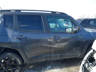 2017 Jeep Renegade Latitude with VIN ZACCJBBBXHPG26584, listed as a IAAI auction lot 41571110 with 75,484 mi miles. Bid and sale history available at carsss.com. Image 13.