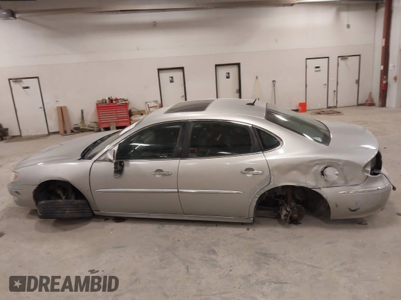 2008 Buick LaCrosse CXL with VIN 2G4WD582181278869, listed as a IAAI auction lot 41734181 with 152,518 mi miles. Bid and sale history available at carsss.com. Image 14.