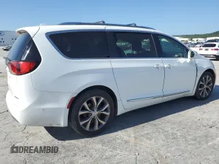 2018 Chrysler Pacifica Limited with VIN 2C4RC1GG0JR259957, listed as a Copart auction lot 66888725 with 131,371 mi miles and Clean title. Bid and sale history available at DreamBid. Image 3.