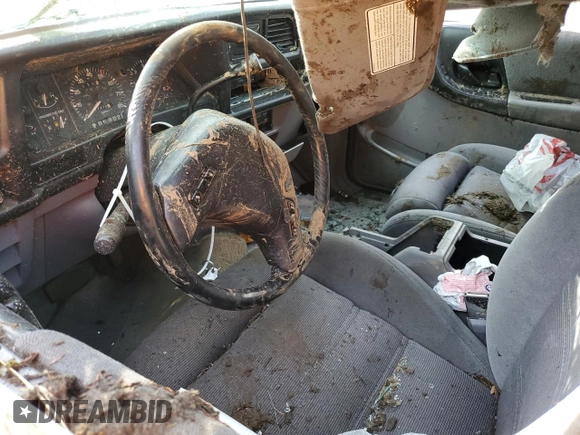 1994 Mazda B-Series Truck LE z VIN 4F4DR17X5RTN10704, wystawiony jako Copart lot #87230804 z przebiegiem 227 476 mil mil oraz Szkoda całkowita • Salvage title. Historia ofert i sprzedaży dostępna na DreamBid. Obrazek 8.
