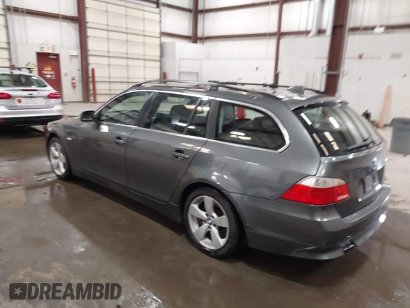 2006 BMW 5 Series 530xi with VIN WBANN73566CN03558, listed as a IAAI auction lot 41923990 with 122,366 mi miles and . Bid and sale history available at carsss.com. Image 3.