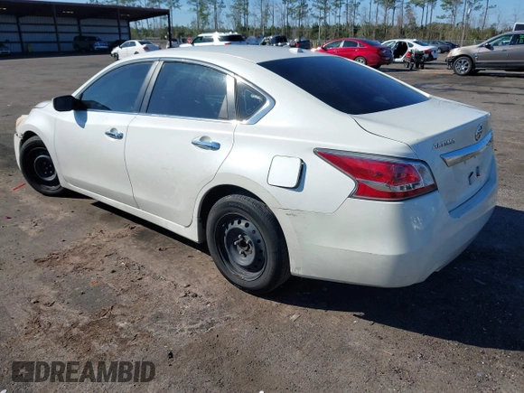2015 Nissan Altima 2.5 S with VIN 1N4AL3AP4FN868500, listed as a IAAI auction lot 41497837 with 213,417 mi miles. Bid and sale history available at carsss.com. Image 3.