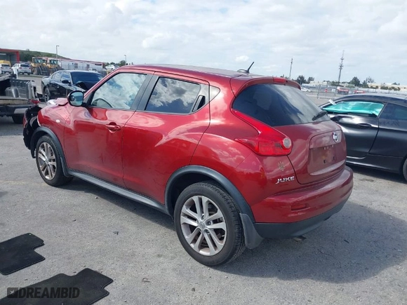 2013 Nissan Juke S with VIN JN8AF5MR0DT216514, listed as a IAAI auction lot 41568951 with 84,721 mi miles. Bid and sale history available at carsss.com. Image 3.