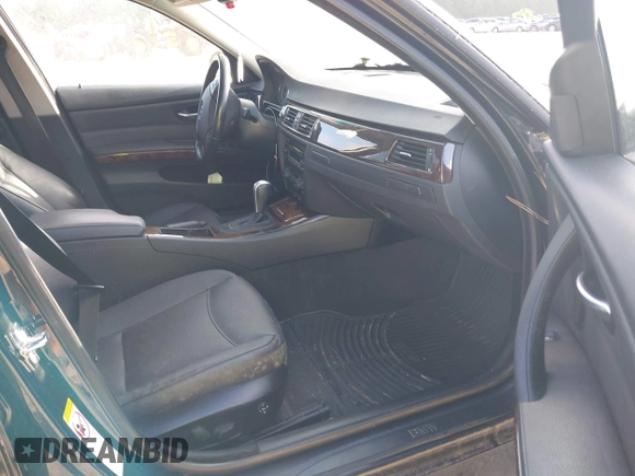 2006 BMW 3 Series 325xi with VIN WBAVT13556KW23134, listed as a IAAI auction lot 42722509 with Not provided miles and . Bid and sale history available at DreamBid. Image 5.