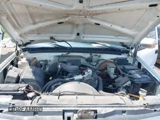 1998 Chevrolet Silverado 1500 with VIN 1GCEC19M0WE194095, listed as a IAAI auction lot 42162707 with 216,468 mi miles and . Bid and sale history available at DreamBid. Image 10.