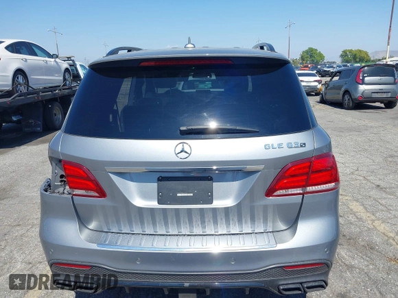 2016 Mercedes-Benz GLE 63 S AMG with VIN 4JGDA7FB6GA631271, listed as a IAAI auction lot 42470832 with 120,972 mi miles and . Bid and sale history available at DreamBid. Image 17.