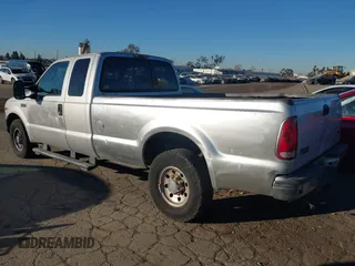 2004 Ford Super Duty F-250 XL with VIN 1FTNX20S04EB40010, listed as a IAAI auction lot 41376342 with 276,771 mi miles. Bid and sale history available at carsss.com. Image 3.