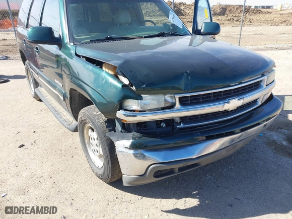 2003 Chevrolet Tahoe LT with VIN 1GNEC13Z33R213707, listed as a IAAI auction lot 41796469 with 183,373 mi miles. Bid and sale history available at carsss.com. Image 6.