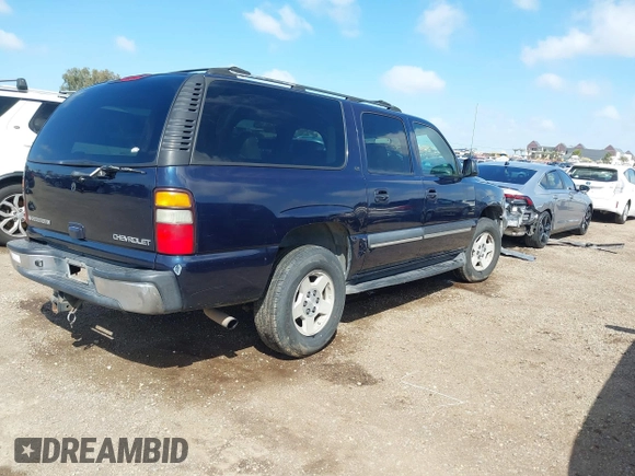 2004 Chevrolet Suburban LT with VIN 3GNEC16T24G290321, listed as a IAAI auction lot 41807808 with 176,964 mi miles. Bid and sale history available at carsss.com. Image 4.