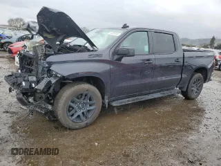 2024 Chevrolet Silverado 1500 RST with VIN 3GCUDEED1RG378013, listed as a Copart auction lot 44001595 with 11,031 mi miles and Salvage Title. Bid and sale history available at carsss.com. Image 1.