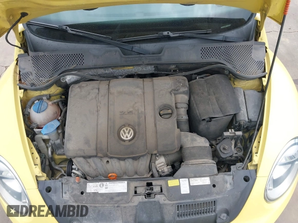 2013 Volkswagen Beetle 2.5L with VIN 3VWHX7AT7DM604449, listed as a IAAI auction lot 42406666 with 104,874 mi miles and . Bid and sale history available at DreamBid. Image 10.