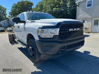 2021 Ram 3500 Chassis Cab Tradesman with VIN 3C7WRTCL0MG541187, listed as a Copart auction lot 73813044 with 297,530 mi miles and Clean Title. Bid and sale history available at carsss.com. Image 4.