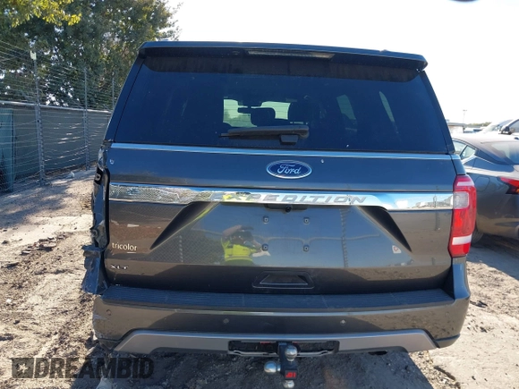 2019 Ford Expedition XLT with VIN 1FMJU1HT5KEA76330, listed as a IAAI auction lot 41171664 with 89,548 mi miles. Bid and sale history available at carsss.com. Image 16.