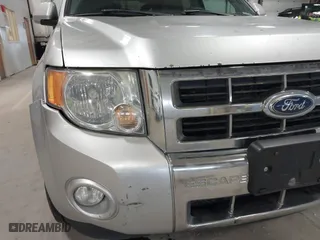 2011 Ford Escape Limited with VIN 1FMCU0EG7BKA43387, listed as a IAAI auction lot 41897571 with 224,780 mi miles. Bid and sale history available at carsss.com. Image 15.
