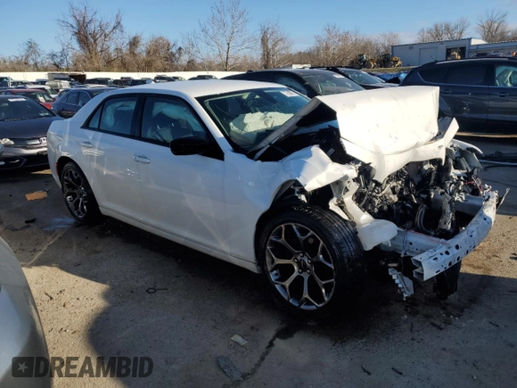2018 Chrysler 300 Touring L with VIN 2C3CCAAG6JH301993, listed as a Copart auction lot 77683273 with 24,626 mi miles and Salvage Title. Bid and sale history available at carsss.com. Image 4.