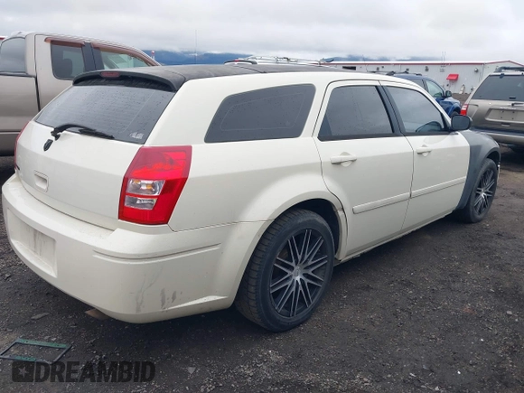 2005 Dodge Magnum z VIN 2D4FV48T35H554768, wystawiony jako IAAI lot #41885869 z przebiegiem 198 196 mil mil oraz . Historia ofert i sprzedaży dostępna na DreamBid. Obrazek 4.