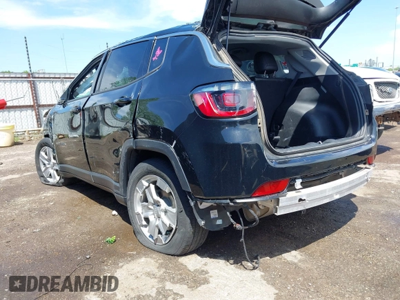 2022 Jeep Compass Latitude with VIN 3C4NJCBB4NT187403, listed as a IAAI auction lot 42109722 with 50,088 mi miles and . Bid and sale history available at DreamBid. Image 3.