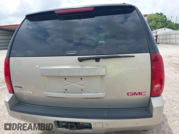 2007 GMC Yukon SLE with VIN 1GKFC13097R327218, listed as a IAAI auction lot 42142633 with 135,206 mi miles and . Bid and sale history available at DreamBid. Image 17.