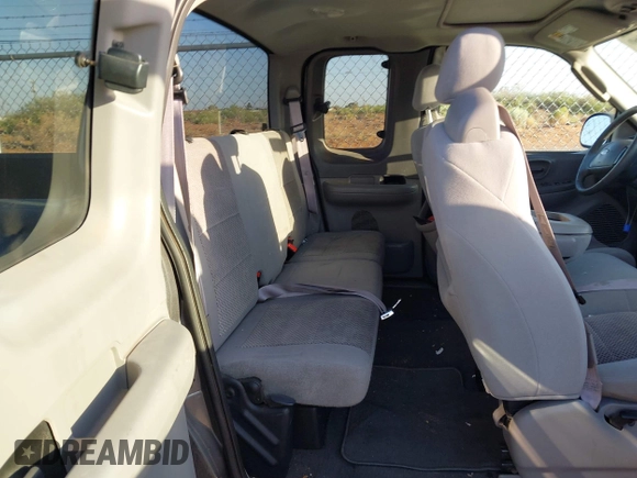 2003 Ford F-150 XL с VIN 2FTRX18W53CA26365, выставлен на аукционе IAAI как лот 42404060 с пробегом 146 023 миль миль и . История ставок и продаж доступна на DreamBid. Изображение 8.