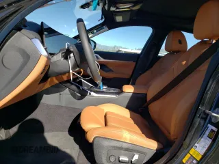 2023 BMW i4 eDrive40 z VIN WBY73AW0XPFN86814, wystawiony jako Copart lot #38230813 z przebiegiem 367 mil mil oraz . Historia ofert i sprzedaży dostępna na DreamBid. Obrazek 7.