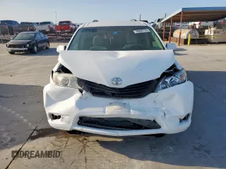 2011 Toyota Sienna LE AAS with VIN 5TDKK3DC5BS150985, listed as a Copart auction lot 49892115 with 122,246 mi miles and Salvage Title. Bid and sale history available at DreamBid. Image 5.