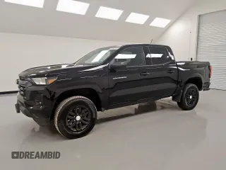 2024 Chevrolet Colorado 2WD LT z VIN 1GCPSCEK8R1287552, wystawiony jako Copart lot #54615005 z przebiegiem Nie podano mil oraz Czysty tytuł • Clean title. Historia ofert i sprzedaży dostępna na DreamBid. Obrazek 1.