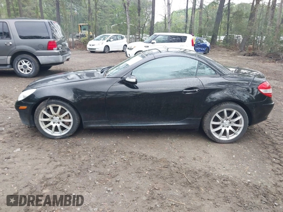 2007 Mercedes-Benz SLK 350 z VIN WDBWK56FX7F148904, wystawiony jako IAAI lot #41975034 z przebiegiem 93 793 mil mil oraz . Historia ofert i sprzedaży dostępna na DreamBid. Obrazek 14.