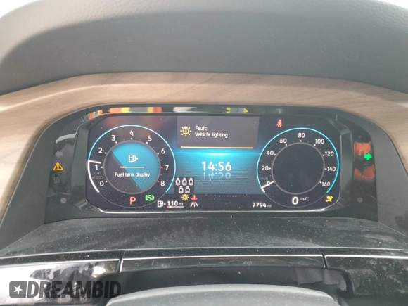 2024 Volkswagen Atlas SE z VIN 1V2LR2CA7RC566105, wystawiony jako Copart lot #42130995 z przebiegiem 7 794 mil mil oraz Nie do naprawy • Non repairable. Historia ofert i sprzedaży dostępna na DreamBid. Obrazek 9.