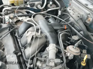 2001 Ford Escape XLT с VIN 1FMCU04161KB80235, выставлен на аукционе IAAI как лот 42486604 с пробегом 143 151 миль миль и . История ставок и продаж доступна на DreamBid. Изображение 12.