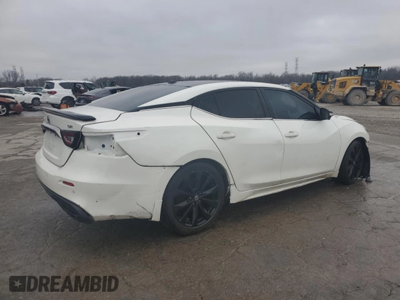 2019 Nissan Maxima Platinum z VIN 1N4AA6AV5KC373153, wystawiony jako Copart lot #43813565 z przebiegiem 106 698 mil mil oraz Szkody całkowita. Historia ofert i sprzedaży dostępna na DreamBid. Obrazek 3.