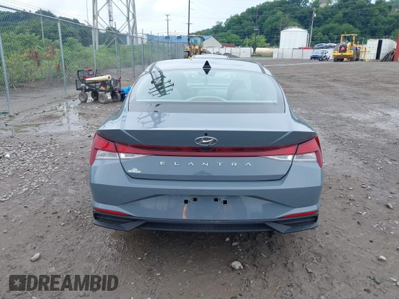 2022 Hyundai Elantra SE с VIN KMHLL4AG2NU308581, выставлен на аукционе IAAI как лот 42641290 с пробегом 29 571 миль миль и . История ставок и продаж доступна на DreamBid. Изображение 17.