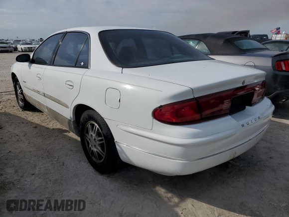 1999 Buick Regal LS with VIN 2G4WB52K0X1568596, listed as a Copart auction lot 82605124 with 105,388 mi miles and Non Repairable. Bid and sale history available at carsss.com. Image 2.
