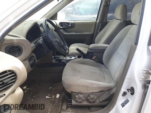 2005 Hyundai Santa Fe GLS z VIN KM8SC13E25U902481, wystawiony jako Copart lot #47892035 z przebiegiem 67 558 mil mil oraz Nie do naprawy • Non repairable. Historia ofert i sprzedaży dostępna na DreamBid. Obrazek 7.