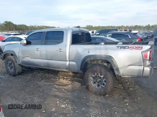 2021 Toyota Tacoma 4WD SR5 with VIN 5TFDZ5BN2MX063823, listed as a IAAI auction lot 41447098 with 52,538 mi miles. Bid and sale history available at carsss.com. Image 14.