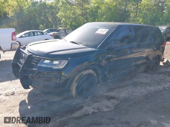 2019 Ford Police Interceptor Utility z VIN 1FM5K8AT0KGA31584, wystawiony jako IAAI lot #42011705 z przebiegiem 145 304 mil mil oraz . Historia ofert i sprzedaży dostępna na DreamBid. Obrazek 2.