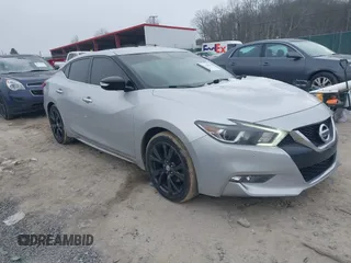 2018 Nissan Maxima SV z VIN 1N4AA6AP7JC380038, wystawiony jako IAAI lot #41228603 z przebiegiem 135 067 mil mil oraz . Historia ofert i sprzedaży dostępna na DreamBid. Obrazek 1.