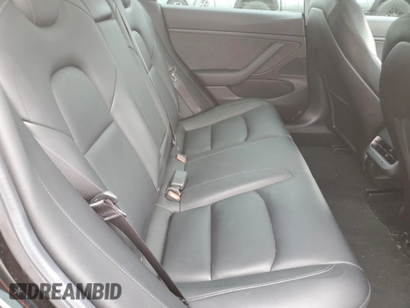 2019 Tesla Model 3 Mid Range z VIN 5YJ3E1EAXKF422500, wystawiony jako Copart lot #56065665 z przebiegiem 72 781 mil mil oraz Szkoda całkowita • Salvage title. Historia ofert i sprzedaży dostępna na DreamBid. Obrazek 10.