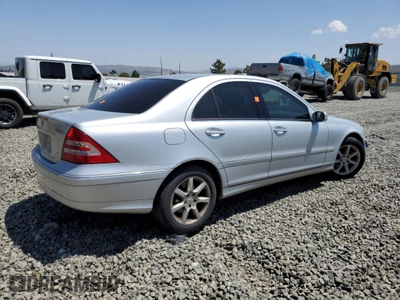 2007 Mercedes-Benz C 280 Luxury with VIN WDBRF92H67F931301, listed as a Copart auction lot 59984525 with 167,429 mi miles and Salvage title. Bid and sale history available at DreamBid. Image 3.