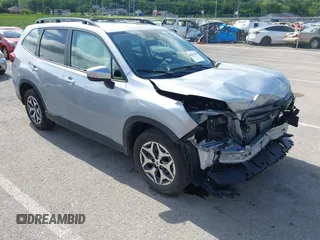 2024 Subaru Forester Premium z VIN JF2SKADC6RH408211, wystawiony jako IAAI lot #42296810 z przebiegiem 7 785 mil mil oraz . Historia ofert i sprzedaży dostępna na DreamBid. Obrazek 1.