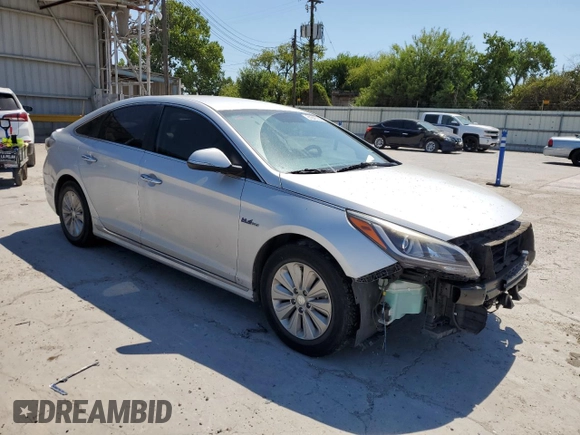 2016 Hyundai Sonata Hybrid SE with VIN KMHE24L19GA013230, listed as a Copart auction lot 61847783 with 98,244 mi miles. Bid and sale history available at carsss.com. Image 4.