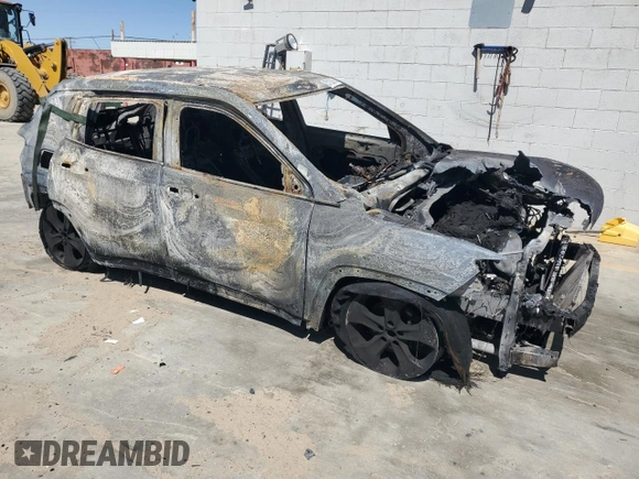 2019 Jeep Compass Altitude with VIN 3C4NJCBB4KT832675, listed as a Copart auction lot 57120805 with Not provided miles and Non repairable. Bid and sale history available at DreamBid. Image 4.