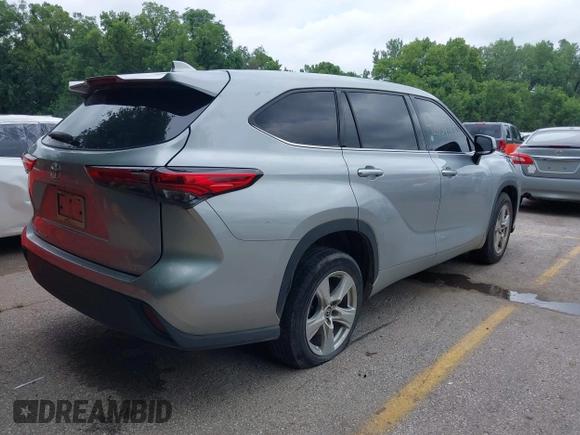 2020 Toyota Highlander LE with VIN 5TDZZRAH6LS027761, listed as a IAAI auction lot 42034714 with 90,546 mi miles and . Bid and sale history available at DreamBid. Image 4.