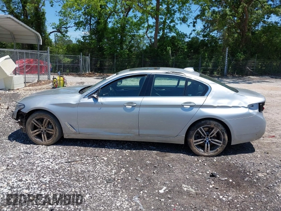 2021 BMW 5 Series 540i с VIN WBA53BJ08MWX28446, выставлен на аукционе IAAI как лот 42200893 с пробегом 20 725 миль миль и . История ставок и продаж доступна на DreamBid. Изображение 14.