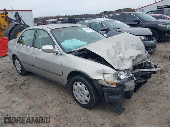 1999 Honda Accord LX z VIN 1HGCG5646XA147476, wystawiony jako IAAI lot #41752857 z przebiegiem 86 339 mil mil oraz . Historia ofert i sprzedaży dostępna na DreamBid. Obrazek 1.