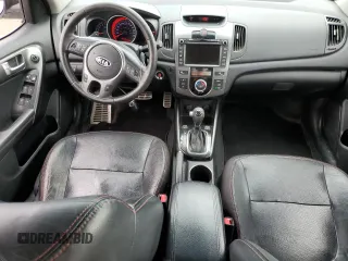 2011 Kia Forte SX с VIN KNAFW4A30B5367525, выставлен на аукционе Copart как лот 56901255 с пробегом 239 321 миль миль и Списание • Salvage title. История ставок и продаж доступна на DreamBid. Изображение 8.