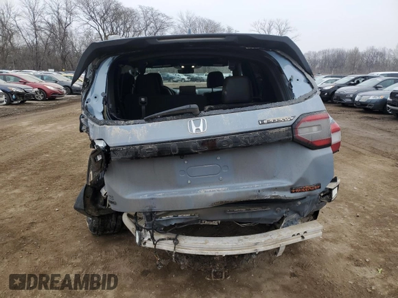 2024 Honda Pilot TrailSport with VIN 5FNYG1H65RB046757, listed as a Copart auction lot 85869214 with 6,535 mi miles and Salvage Title. Bid and sale history available at carsss.com. Image 6.
